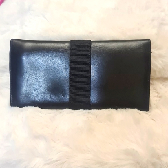 Authentic Salvatore Ferragamo long wallet - Picture 3 of 11
